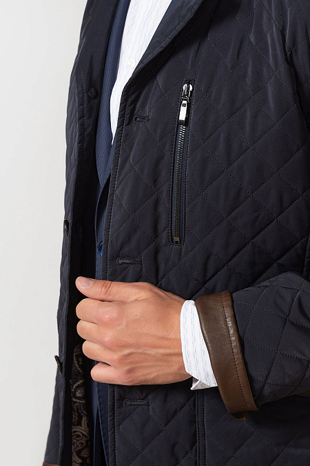 Утепленная стеганая куртка-пиджак на пуговицах с отделкой кожей для мужчин бренда Meucci (Италия), арт. 9964  - фото. Цвет: Темно-синий. Купить в интернет-магазине https://shop.meucci.ru
