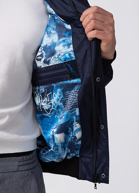 Шелковая куртка-бомбер  для мужчин бренда Meucci (Италия), арт. 32222 - фото. Цвет: Темно-синий. Купить в интернет-магазине https://shop.meucci.ru
