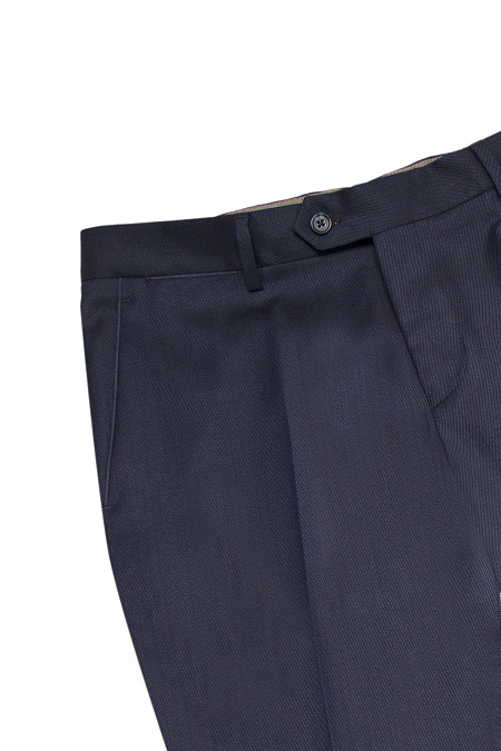 Брюки из тонкой шерсти темно-синего цвета в классическом стиле   (ZA-DR 4223 Dk.NAVY) Мужские брюки из тонкой шерсти темно-синего цвета в классическом стиле   арт. ZA-DR 4223 Dk.NAVY Meucci (Италия) - фото. Цвет: Темно-синий. Купить в интернет-магазине https://shop.meucci.ru