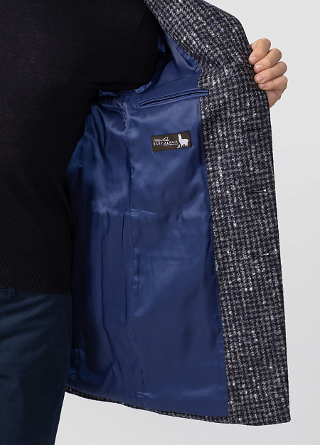 Шерстяное пальто в клетку для мужчин бренда Meucci (Италия), арт. R 2132/00 - фото. Цвет: Темно-синий. Купить в интернет-магазине https://shop.meucci.ru

