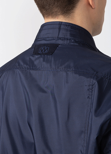 Шелковая куртка-бомбер  для мужчин бренда Meucci (Италия), арт. 32222 - фото. Цвет: Темно-синий. Купить в интернет-магазине https://shop.meucci.ru
