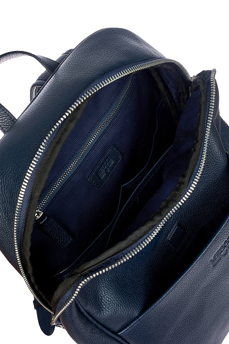 Рюкзак темно-синего  цвета из зернистой кожи  для мужчин бренда Meucci (Италия), арт. О-78185 Blue - фото. Цвет: Темно-синий. Купить в интернет-магазине https://shop.meucci.ru
