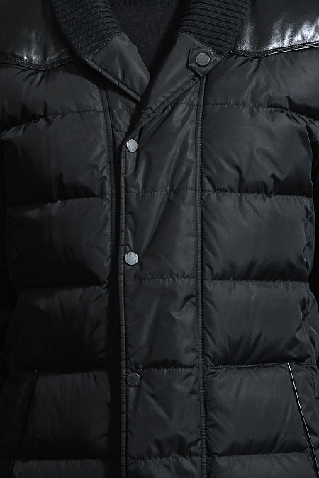 Черный пуховик прямого кроя для мужчин бренда Meucci (Италия), арт. 4805 - фото. Цвет: Черный. Купить в интернет-магазине https://shop.meucci.ru
