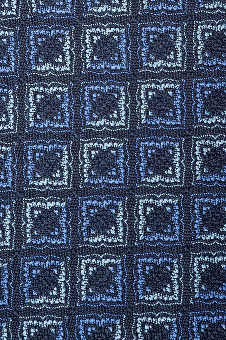 Синий галстук с орнаментом для мужчин бренда Meucci (Италия), арт. 03202006-01 - фото. Цвет: Синий с орнаментом. Купить в интернет-магазине https://shop.meucci.ru
