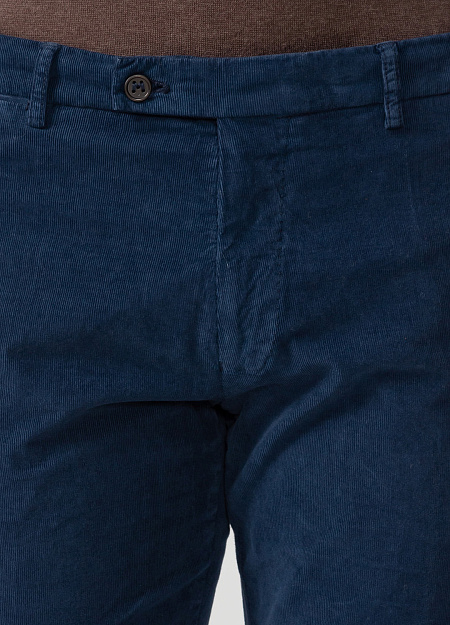 Мужские брендовые хлопковые брюки синего цвета арт. DV0122X BLUMARINE Meucci (Италия) - фото. Цвет: Синий. Купить в интернет-магазине https://shop.meucci.ru

