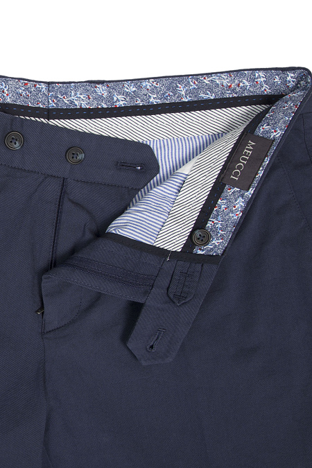 Мужские брендовые легкие синие брюки из хлопка с добавлением эластана  арт. CH-VB 5043 DK.BLUE Meucci (Италия) - фото. Цвет: Синий. Купить в интернет-магазине https://shop.meucci.ru
