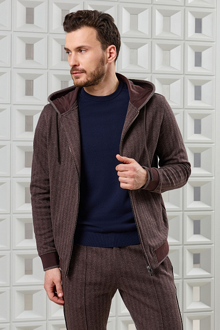 Спортивный костюм из плотного трикотажа с орнаментом в елочку  для мужчин бренда Meucci (Италия), арт. SPS 10025 BROWN - фото. Цвет: Коричневый . Купить в интернет-магазине https://shop.meucci.ru
